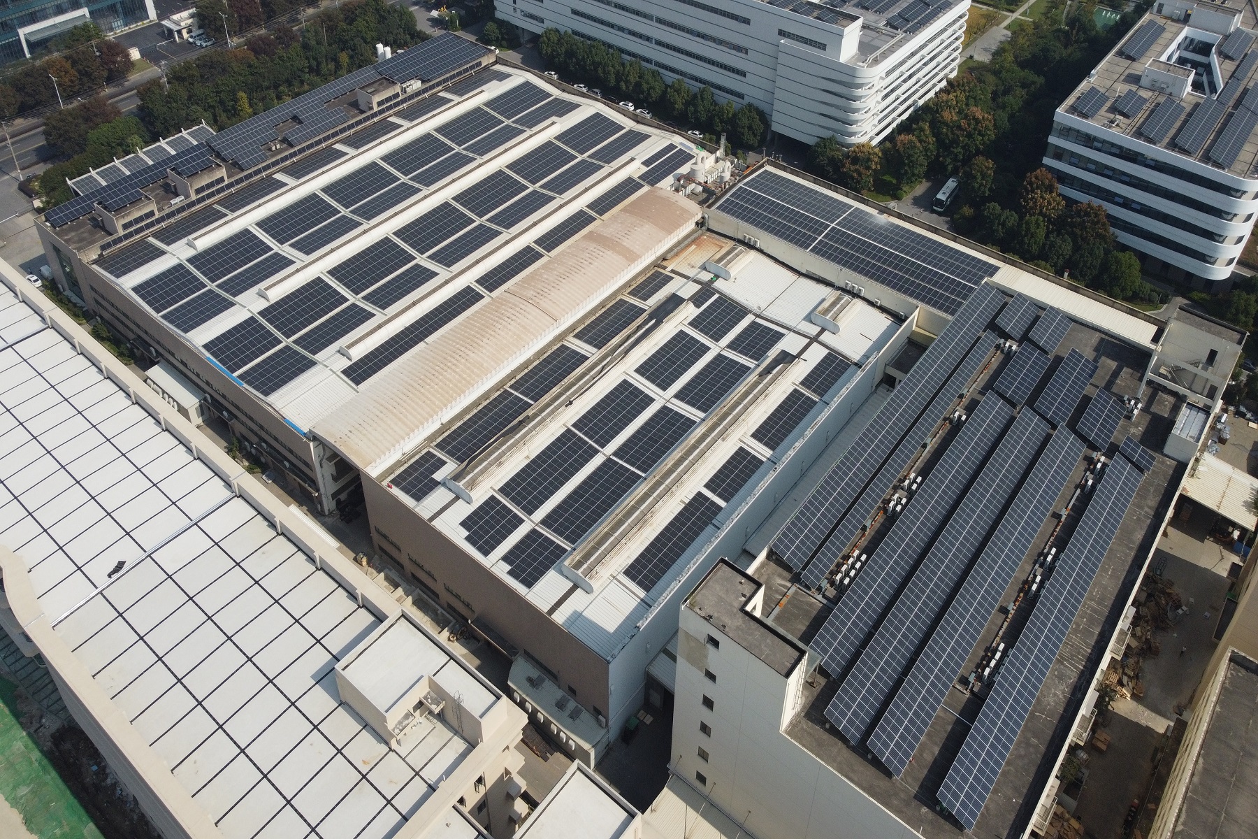 rooftop photovoltaic power station.jpg