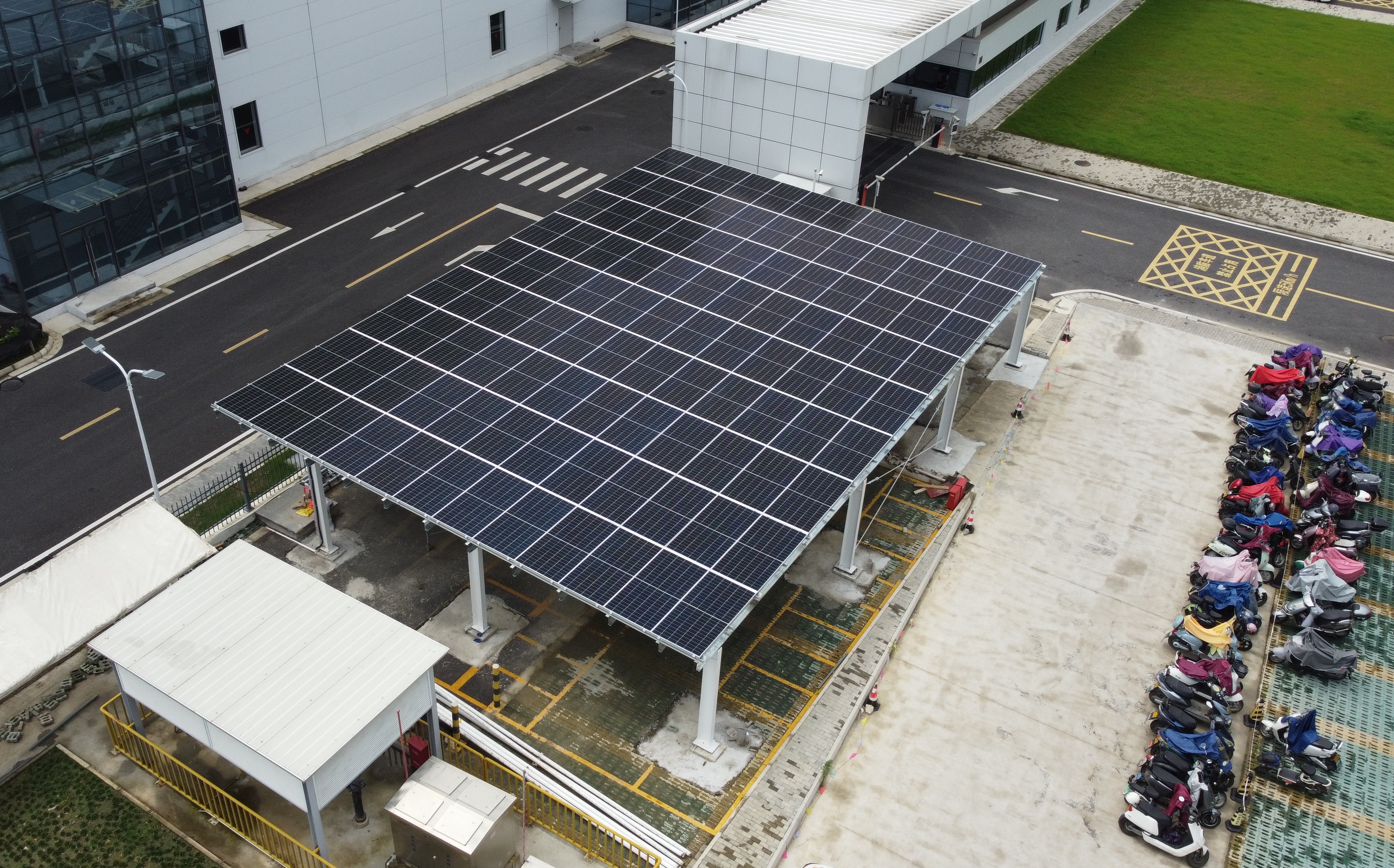solar carport.JPG